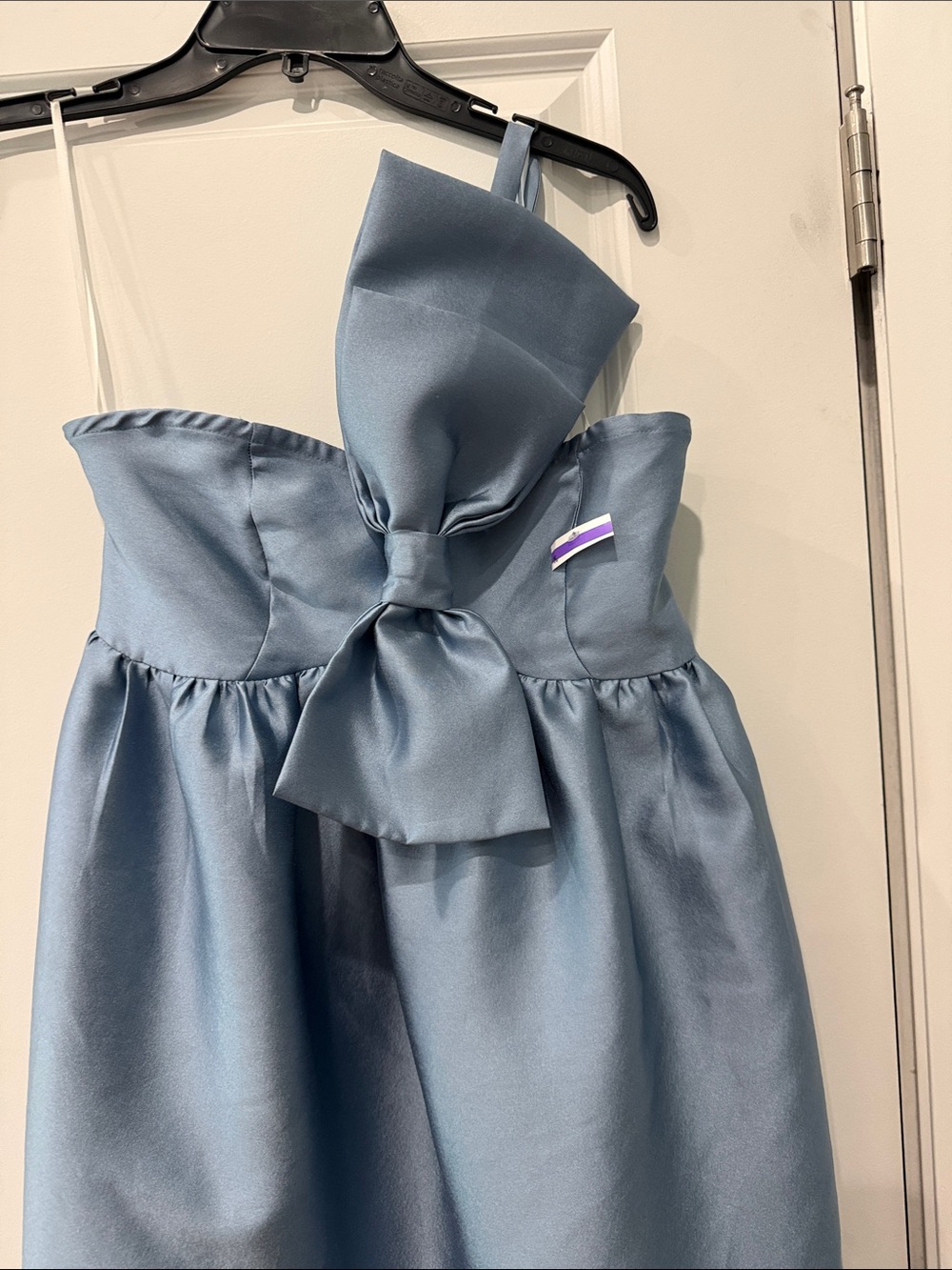 Petal & Pup Betina Bow Front Maxi Dress Blue Strapless Satin NWOT Size M - Picture 5 of 9